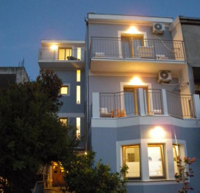 Отель Apartments Markovic Sutomore  Сутоморе